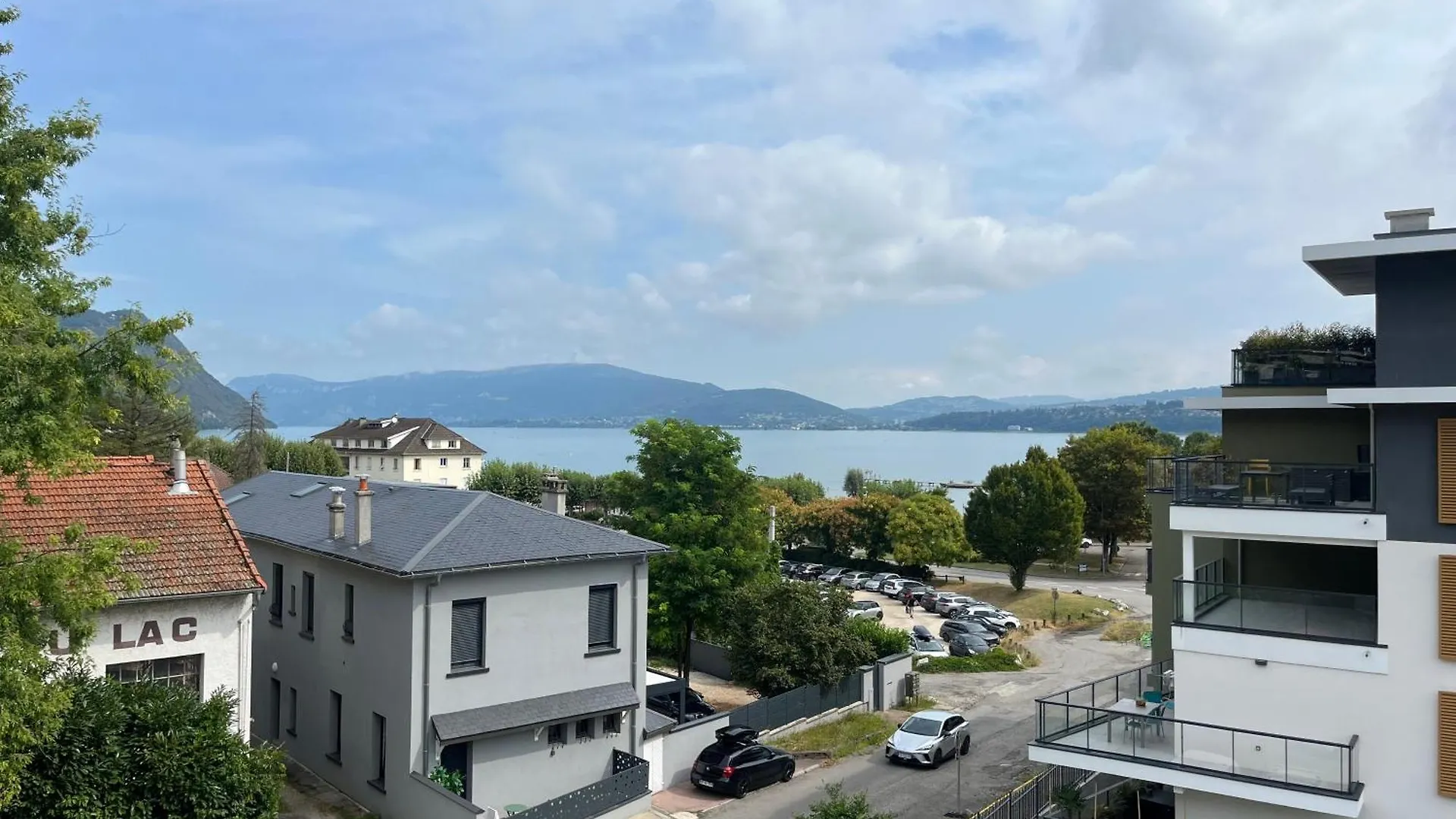 Savoy Hotel Le Bourget-du-Lac