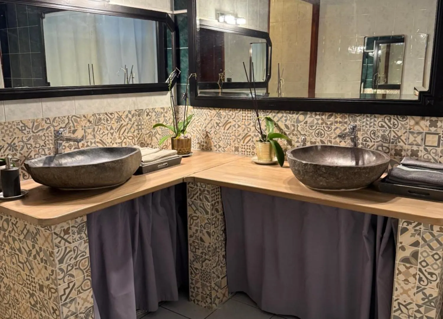 Savoy Hotel Le Bourget-du-Lac